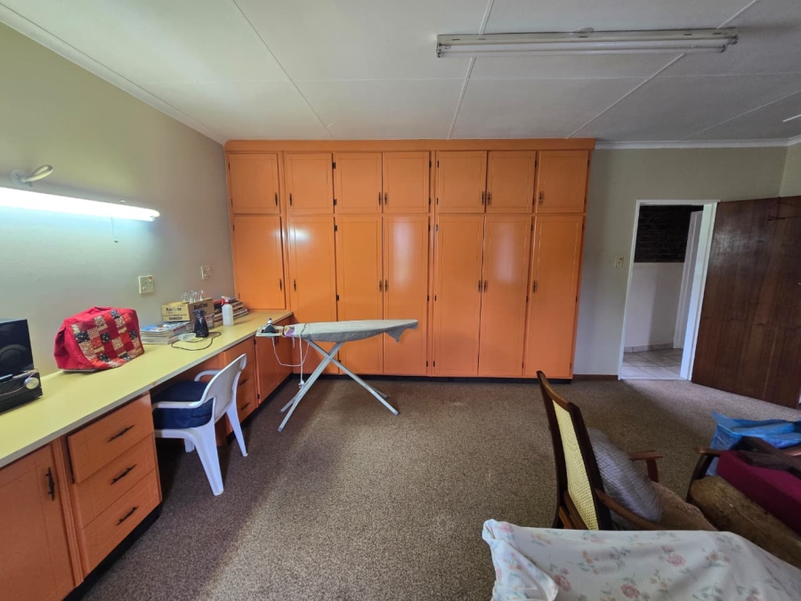 8 Bedroom Property for Sale in Rietfontein AH Gauteng