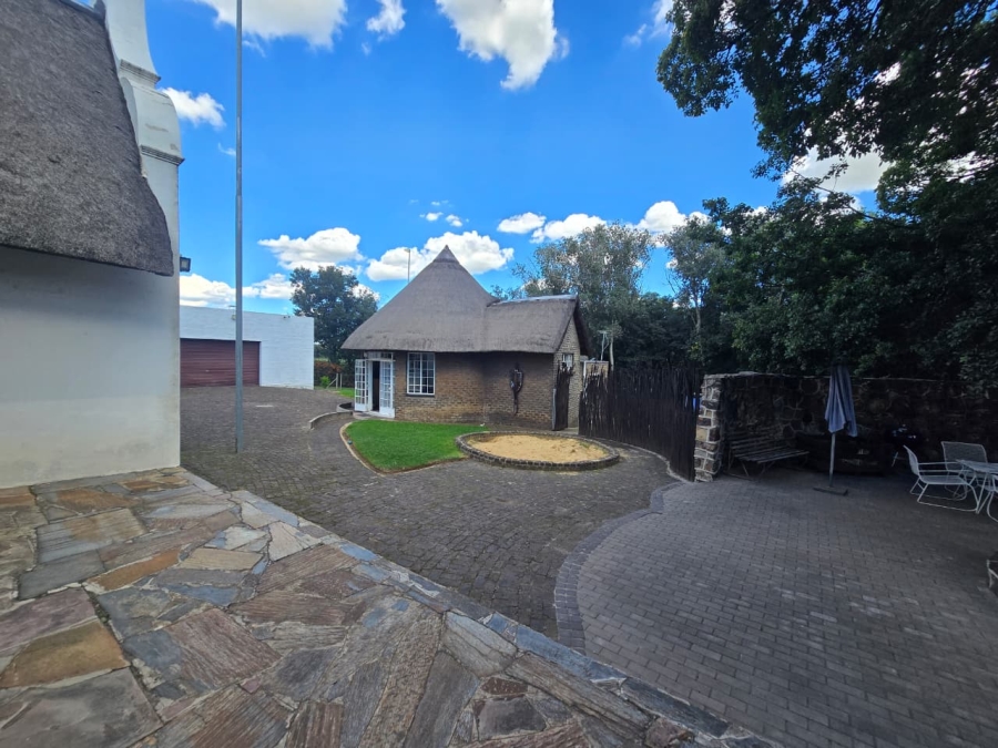 8 Bedroom Property for Sale in Rietfontein AH Gauteng