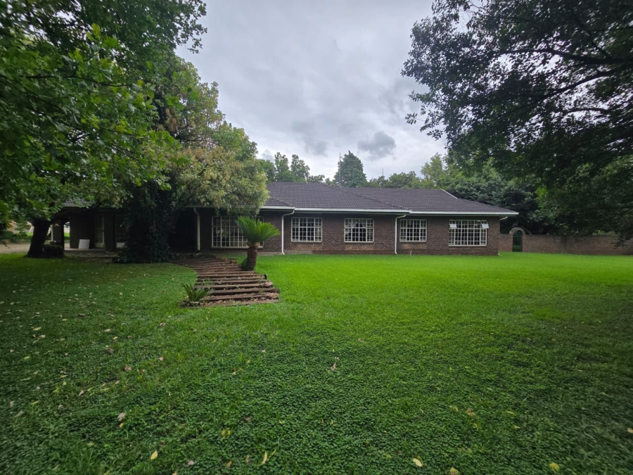 8 Bedroom Property for Sale in Rietfontein AH Gauteng