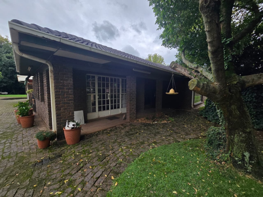 8 Bedroom Property for Sale in Rietfontein AH Gauteng