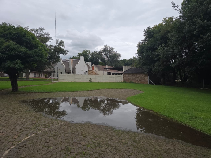 8 Bedroom Property for Sale in Rietfontein AH Gauteng