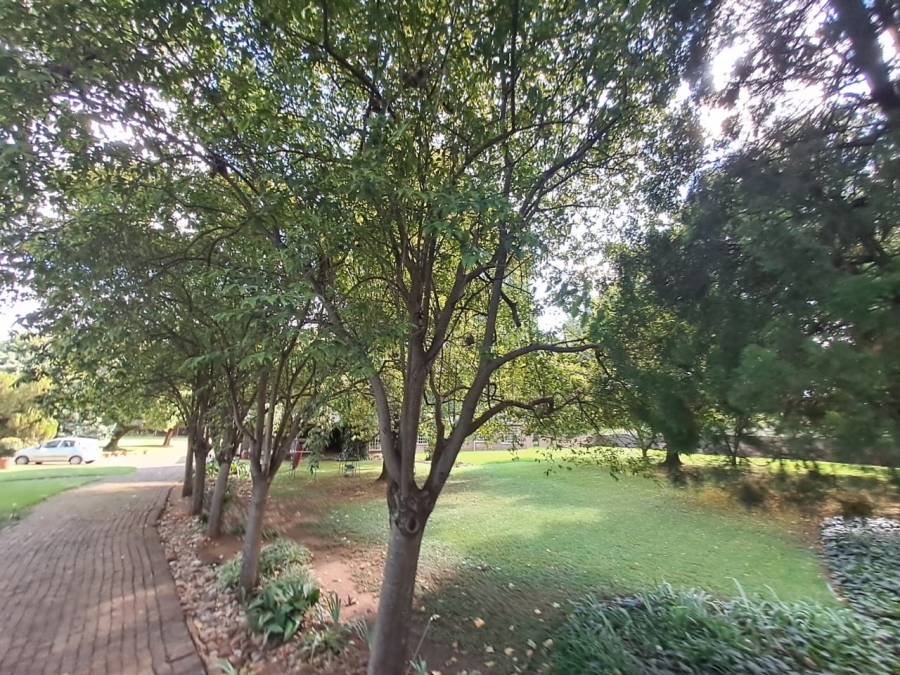 8 Bedroom Property for Sale in Rietfontein AH Gauteng