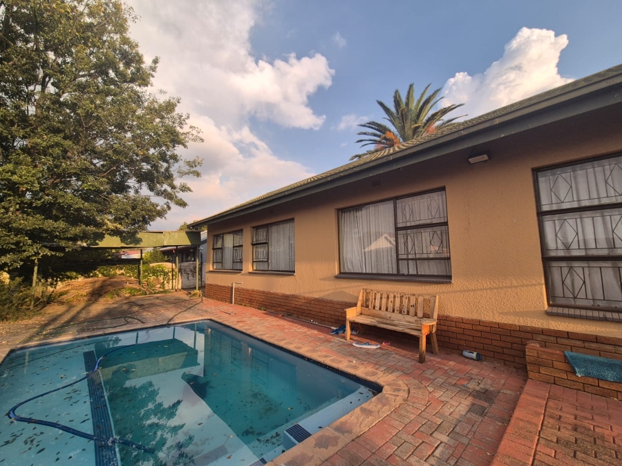 4 Bedroom Property for Sale in Vanderbijlpark SE 7 Gauteng