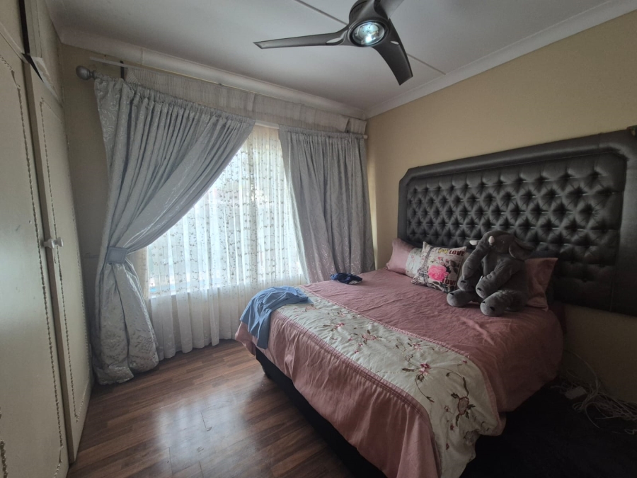 4 Bedroom Property for Sale in Vanderbijlpark SE 7 Gauteng