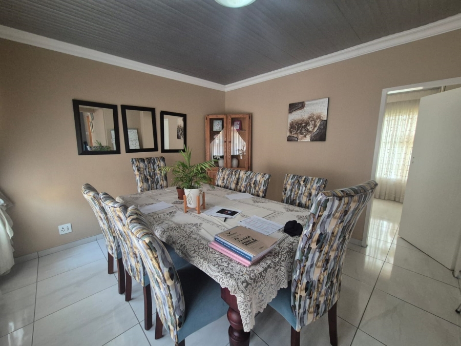 4 Bedroom Property for Sale in Vanderbijlpark SE 7 Gauteng