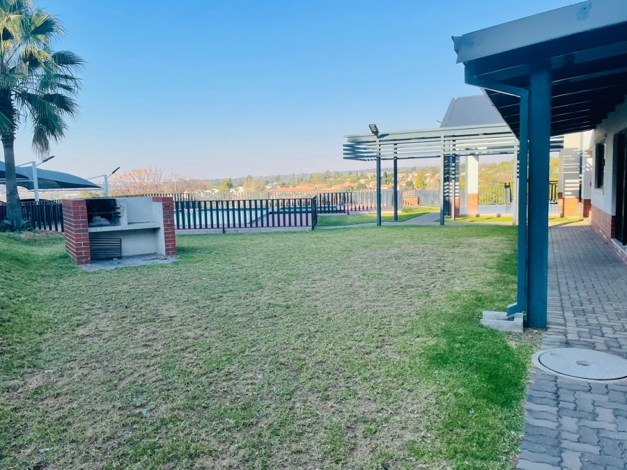 2 Bedroom Property for Sale in Noordhang Gauteng