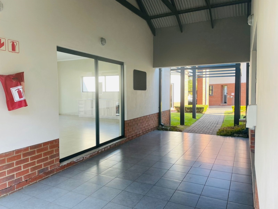 2 Bedroom Property for Sale in Noordhang Gauteng