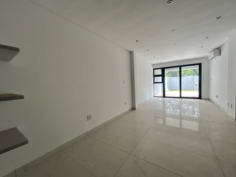 To Let 2 Bedroom Property for Rent in Houghton Estate Gauteng