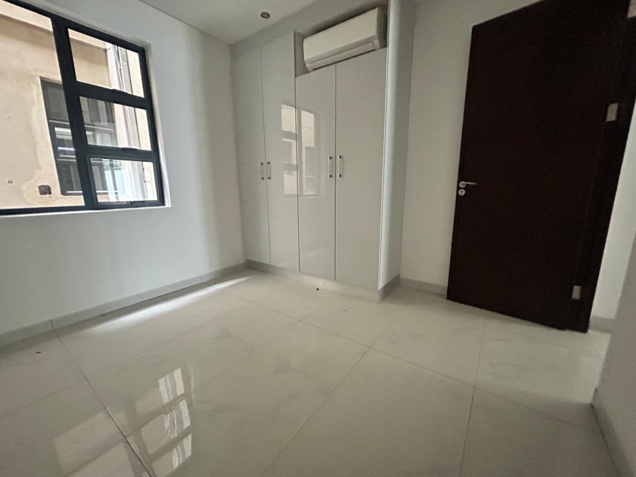 To Let 2 Bedroom Property for Rent in Houghton Estate Gauteng