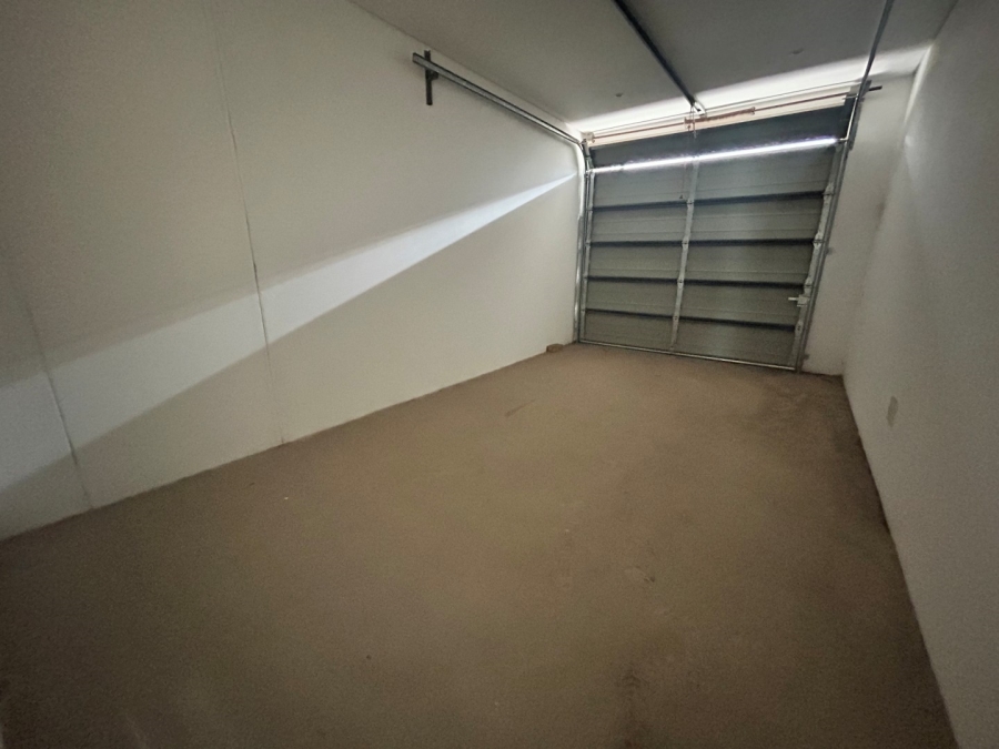 To Let 2 Bedroom Property for Rent in Houghton Estate Gauteng