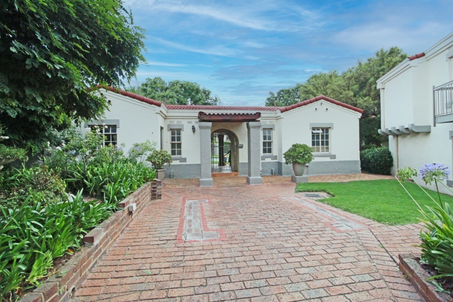 2 Bedroom Property for Sale in Bryanston Gauteng