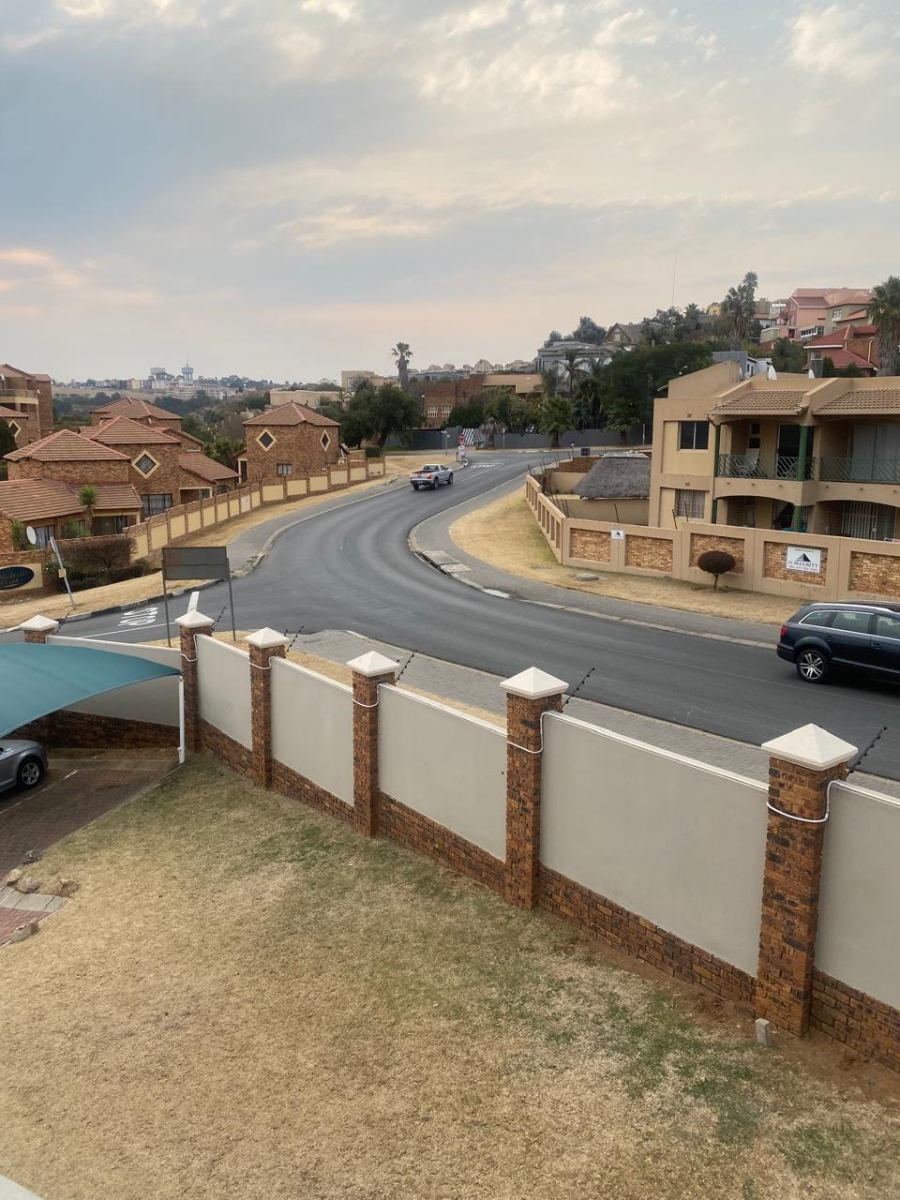 2 Bedroom Property for Sale in Winchester Hills Gauteng