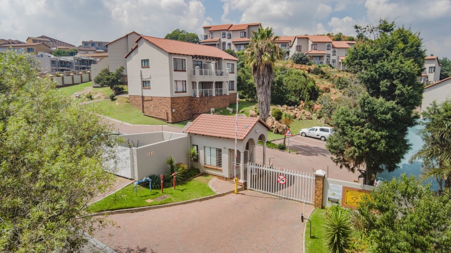 2 Bedroom Property for Sale in Winchester Hills Gauteng