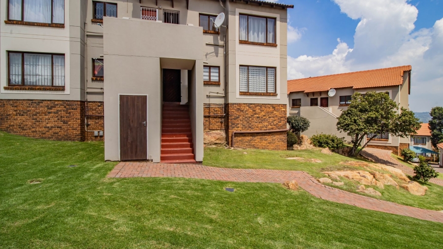 2 Bedroom Property for Sale in Winchester Hills Gauteng