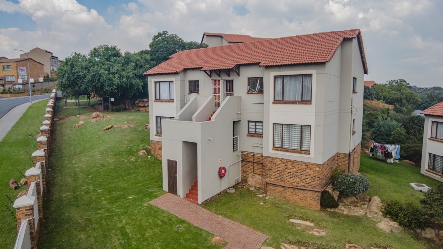 2 Bedroom Property for Sale in Winchester Hills Gauteng