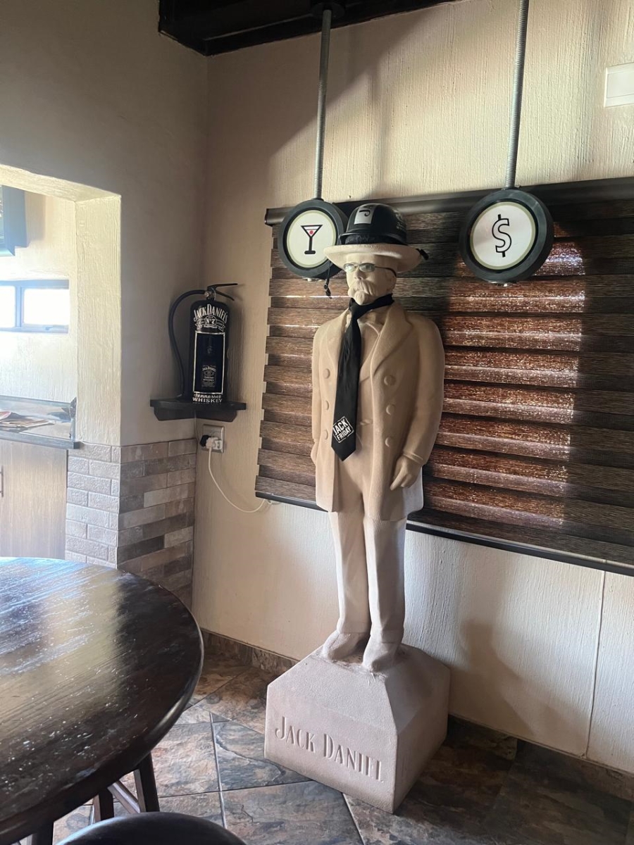 4 Bedroom Property for Sale in Helderkruin Gauteng