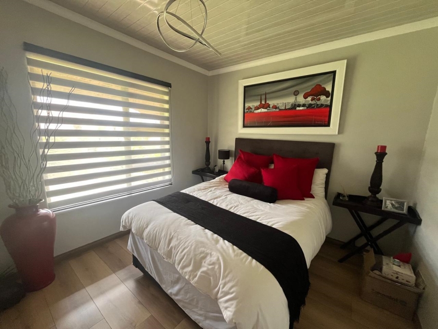 4 Bedroom Property for Sale in Helderkruin Gauteng