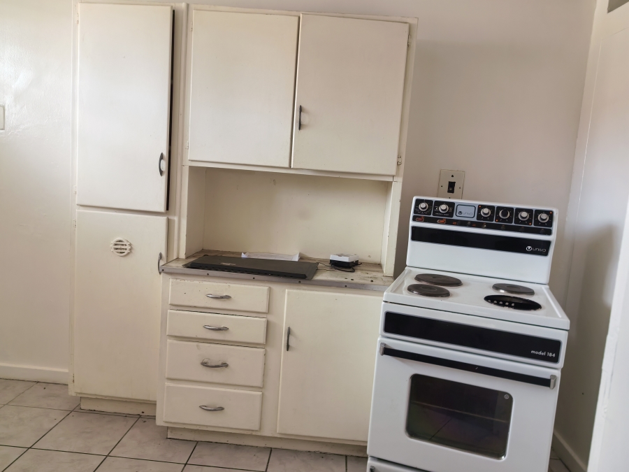 1 Bedroom Property for Sale in Luipaardsvlei Gauteng