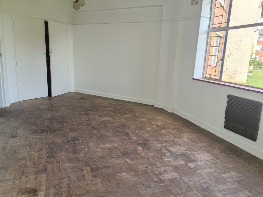 1 Bedroom Property for Sale in Luipaardsvlei Gauteng