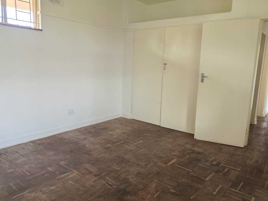 1 Bedroom Property for Sale in Luipaardsvlei Gauteng