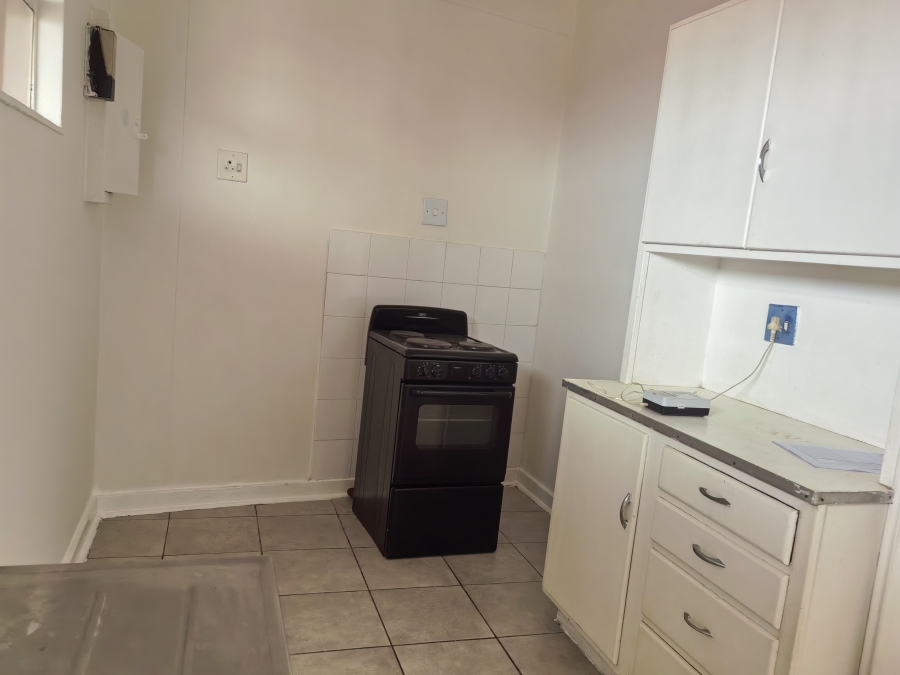 To Let 2 Bedroom Property for Rent in Luipaardsvlei Gauteng