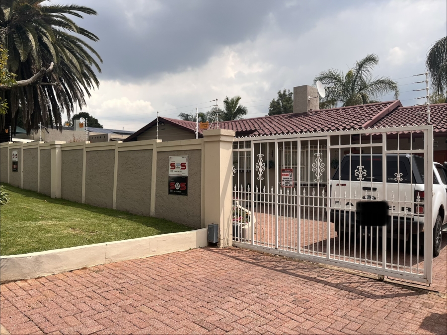 3 Bedroom Property for Sale in Eden Glen Gauteng