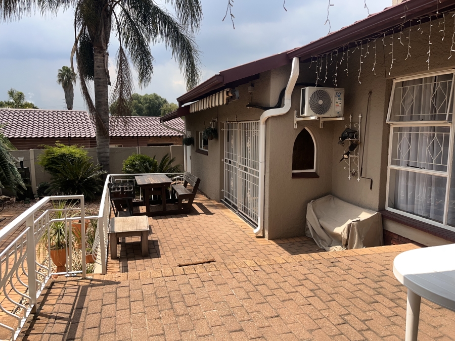 3 Bedroom Property for Sale in Eden Glen Gauteng