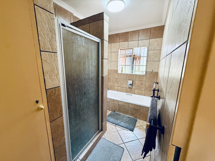 3 Bedroom Property for Sale in Florauna Gauteng