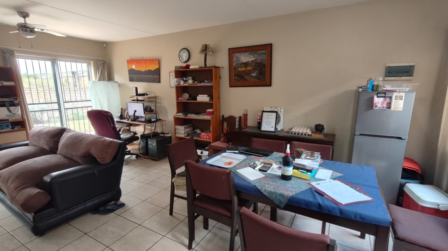 2 Bedroom Property for Sale in Annlin Gauteng