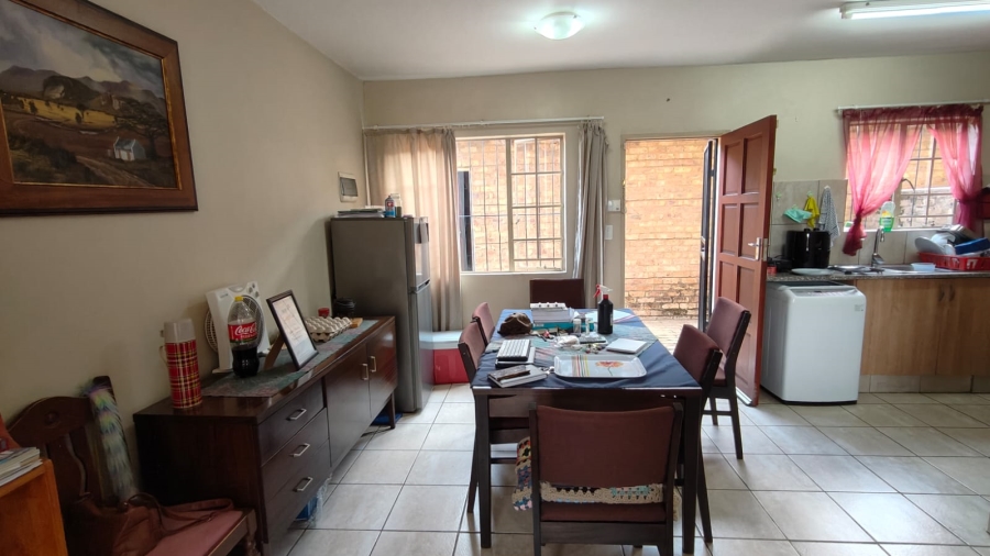 2 Bedroom Property for Sale in Annlin Gauteng