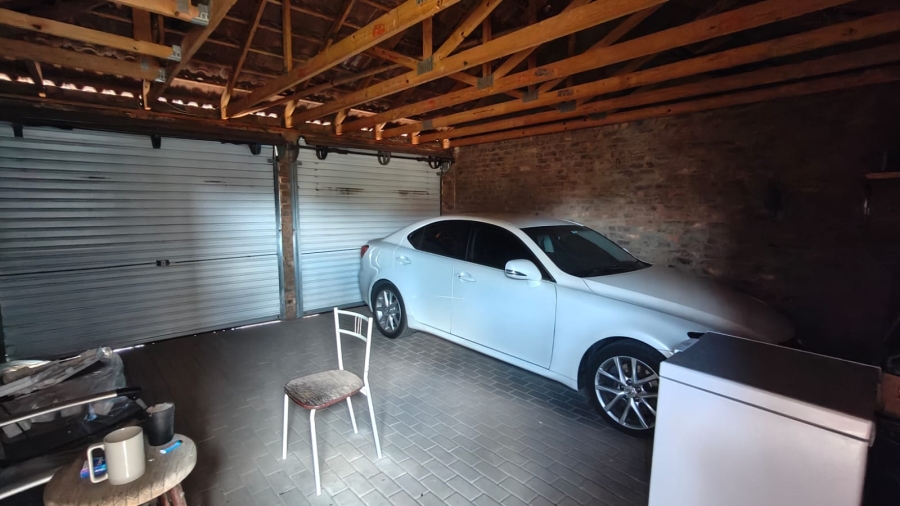 2 Bedroom Property for Sale in Annlin Gauteng