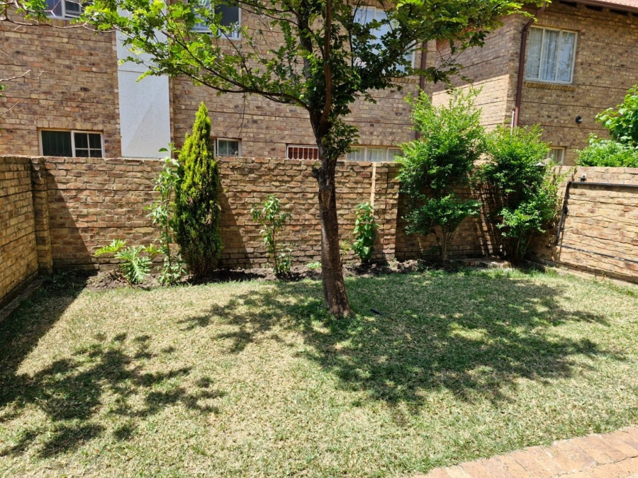 3 Bedroom Property for Sale in Annlin Gauteng