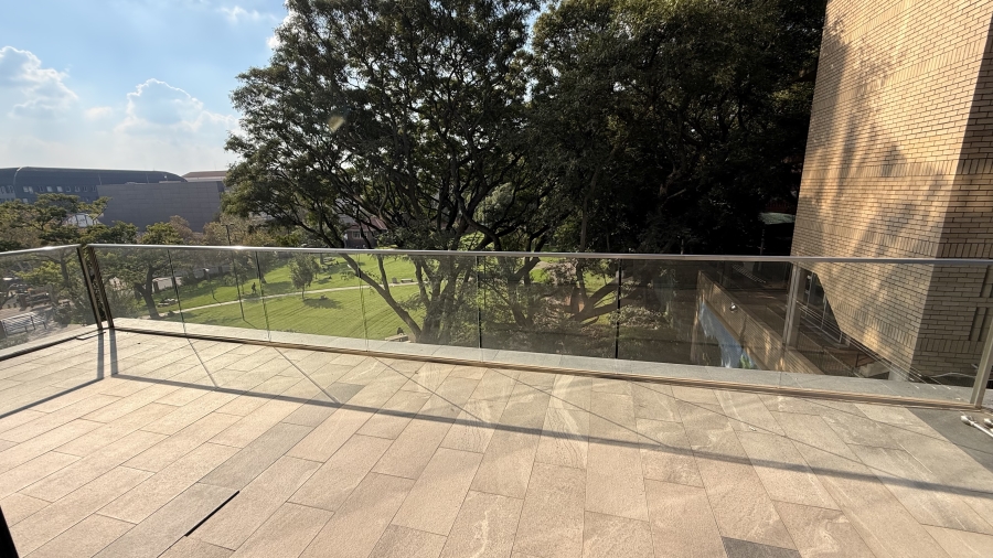 1 Bedroom Property for Sale in Rosebank Gauteng