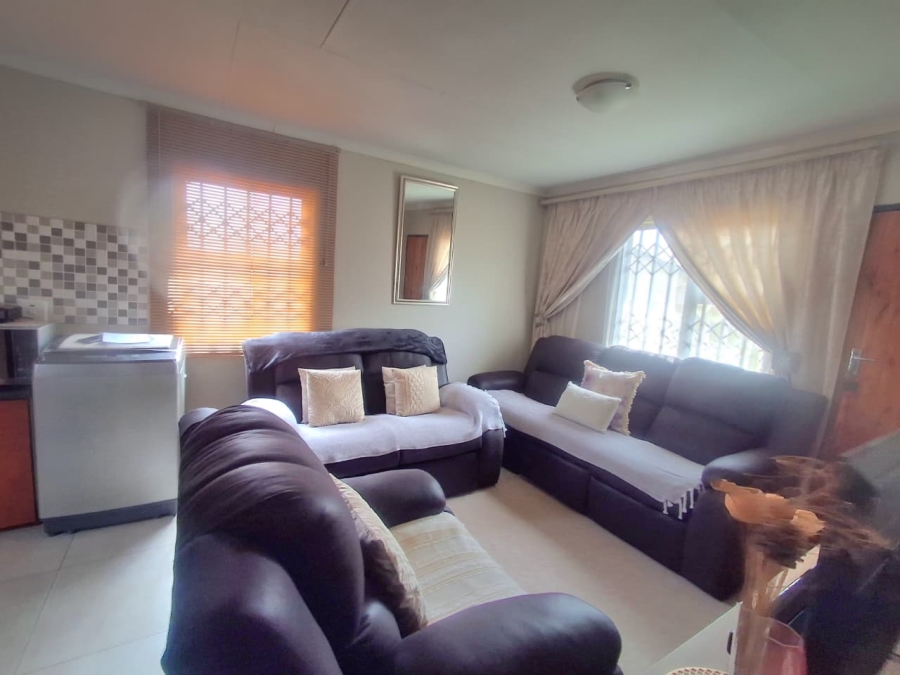 2 Bedroom Property for Sale in Windmill Park Gauteng
