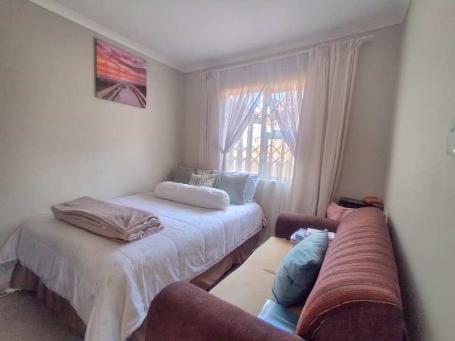 2 Bedroom Property for Sale in Windmill Park Gauteng