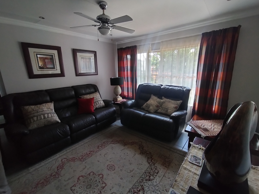 3 Bedroom Property for Sale in Theresa Park Gauteng