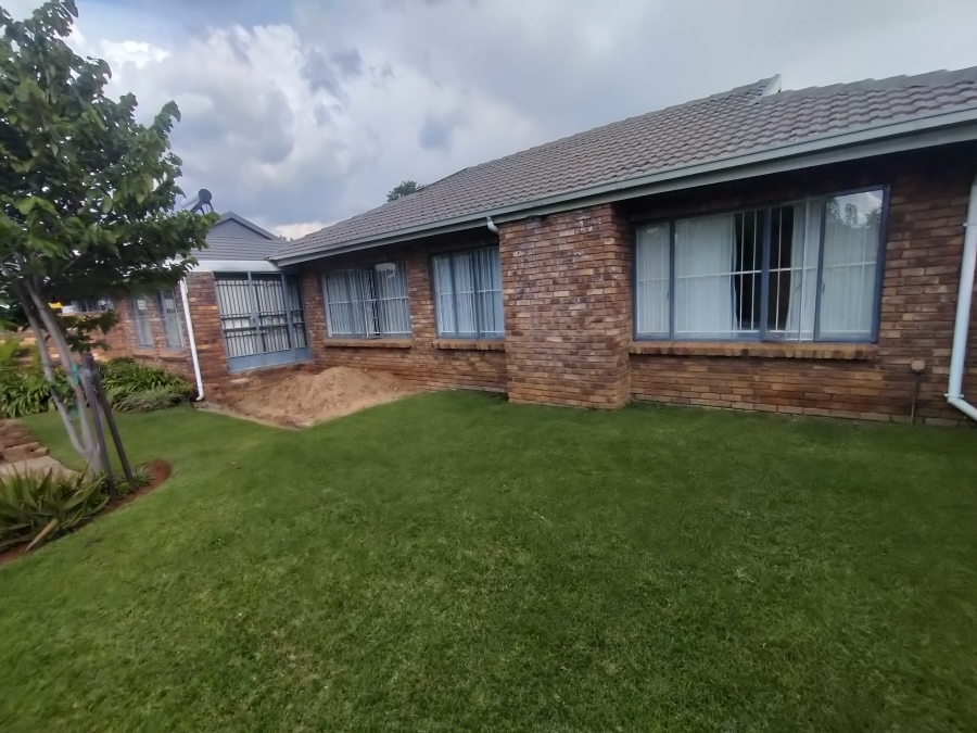 3 Bedroom Property for Sale in Theresa Park Gauteng