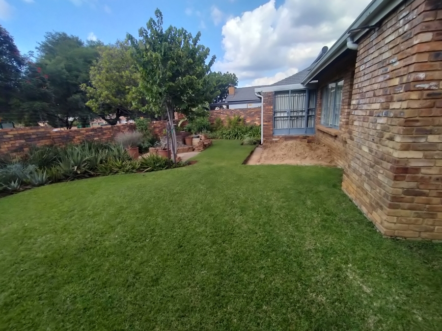 3 Bedroom Property for Sale in Theresa Park Gauteng