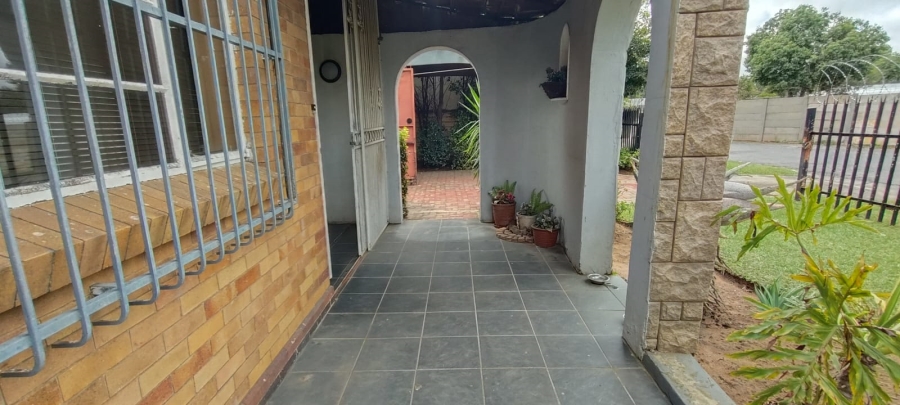 4 Bedroom Property for Sale in Randfontein Central Gauteng