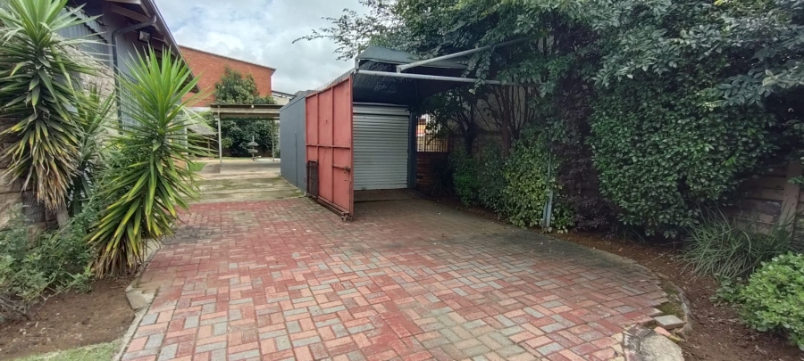 4 Bedroom Property for Sale in Randfontein Central Gauteng