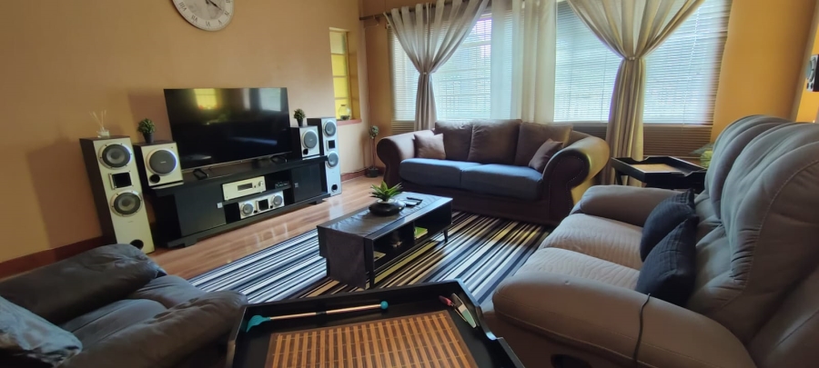 4 Bedroom Property for Sale in Randfontein Central Gauteng