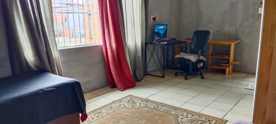 4 Bedroom Property for Sale in Randfontein Central Gauteng