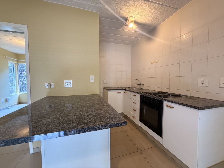 To Let 1 Bedroom Property for Rent in Parkwood Gauteng