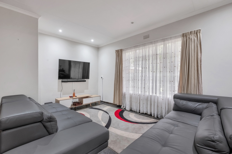 10 Bedroom Property for Sale in Auckland Park Gauteng