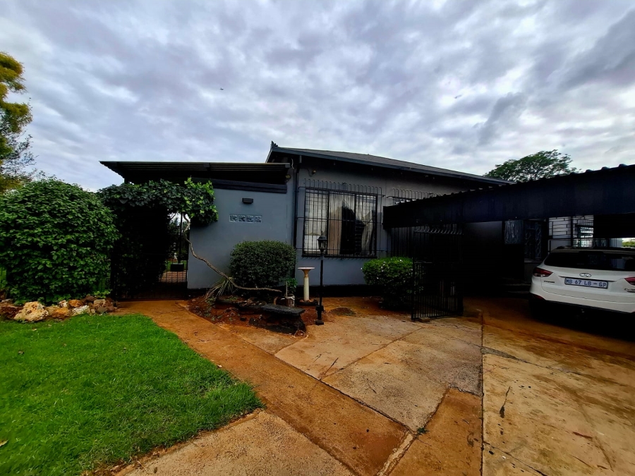 4 Bedroom Property for Sale in Brenthurst Gauteng