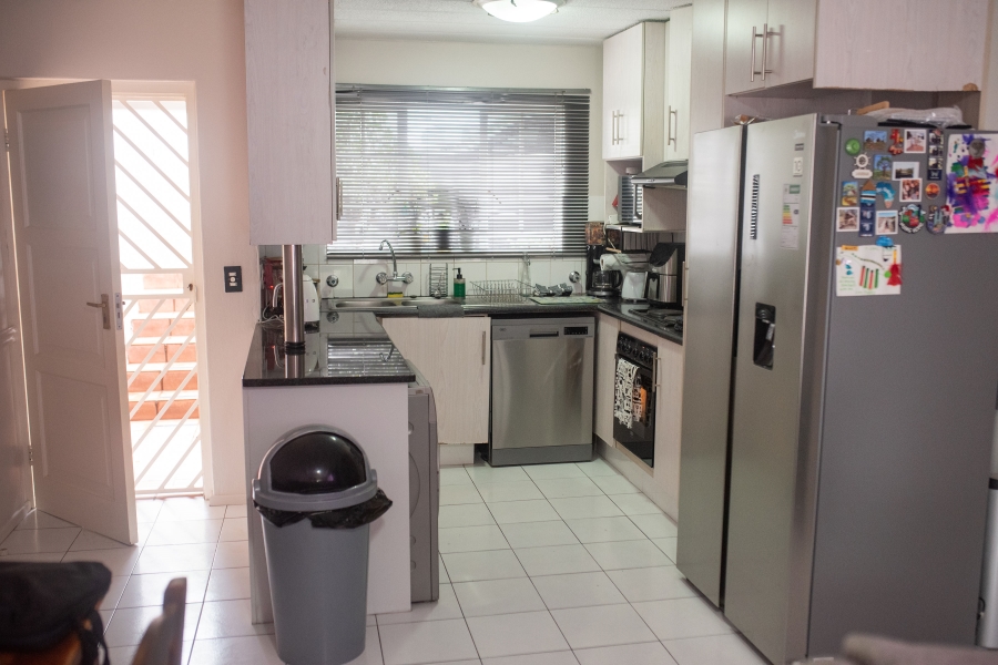 To Let 3 Bedroom Property for Rent in Strathavon Gauteng