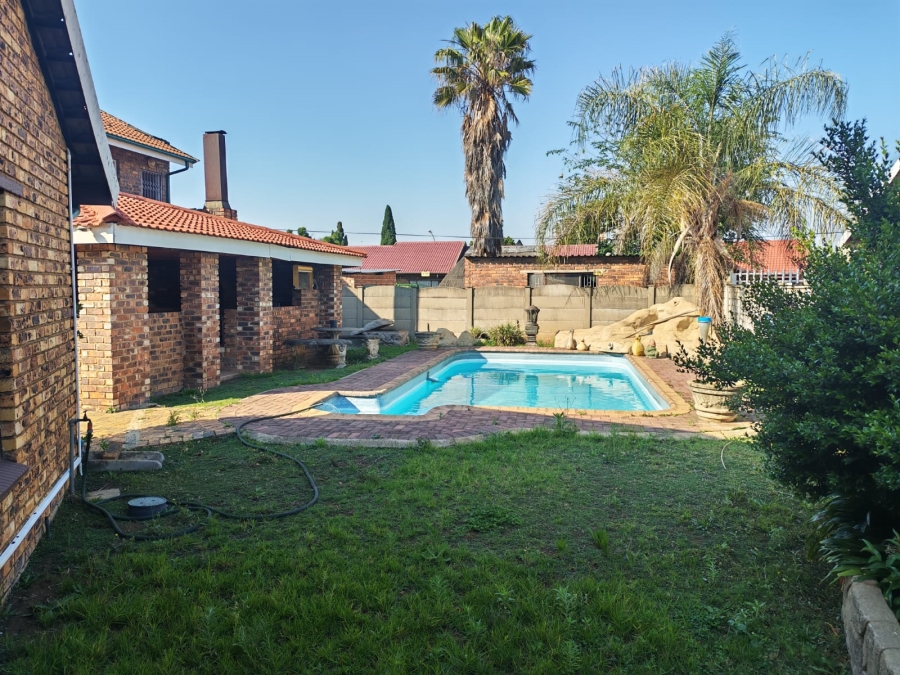 3 Bedroom Property for Sale in Waldrift Gauteng