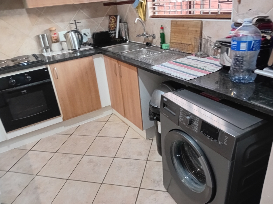 3 Bedroom Property for Sale in Boardwalk Gauteng