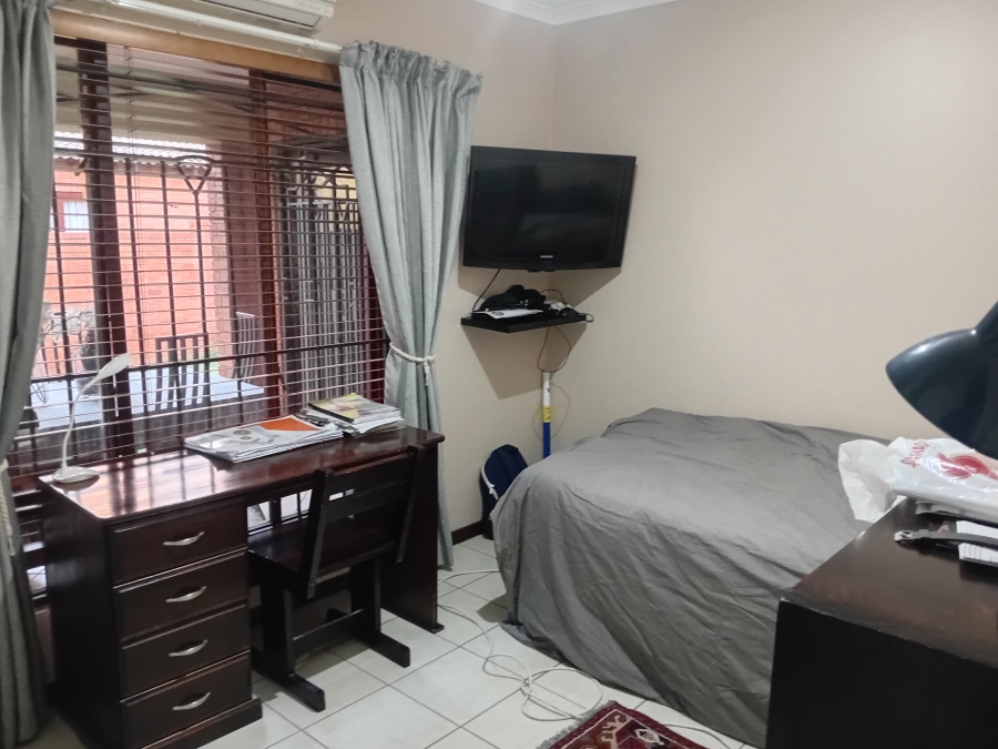 3 Bedroom Property for Sale in Boardwalk Gauteng