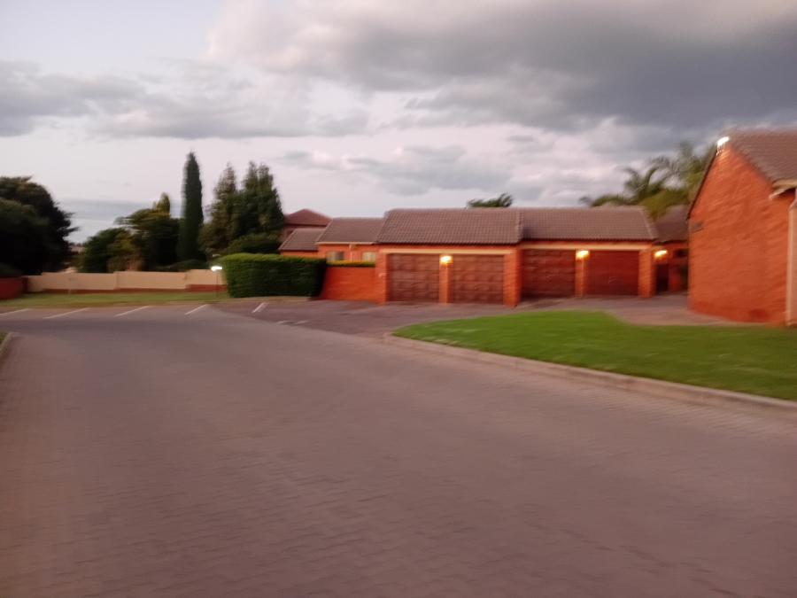 3 Bedroom Property for Sale in Boardwalk Gauteng